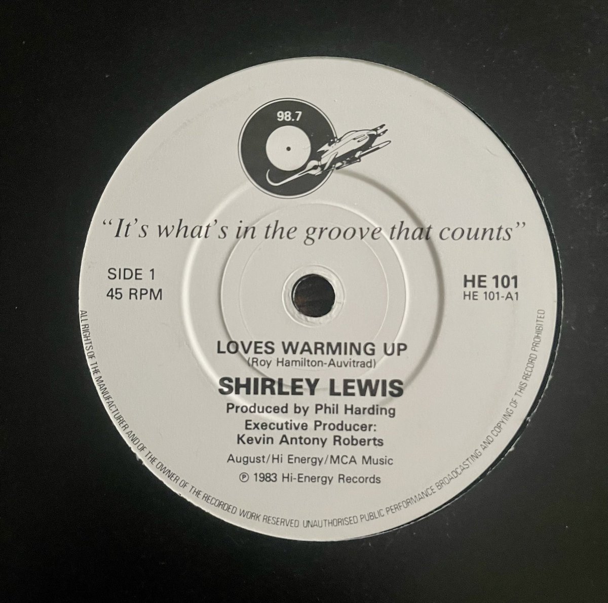 Poplifer73's tweet image. Vinyl Saturday!
Shirley Lewis “Love’s Warming Up” produced by Phil Harding.
1983 Hi~Energy Records.
@Shirley__Goss @phardingmusic 
#ShirleyLewis #PhilHarding #HiEnergyRecords #80sDisco #Vinyl #VinylFinds #SevenInchSingle