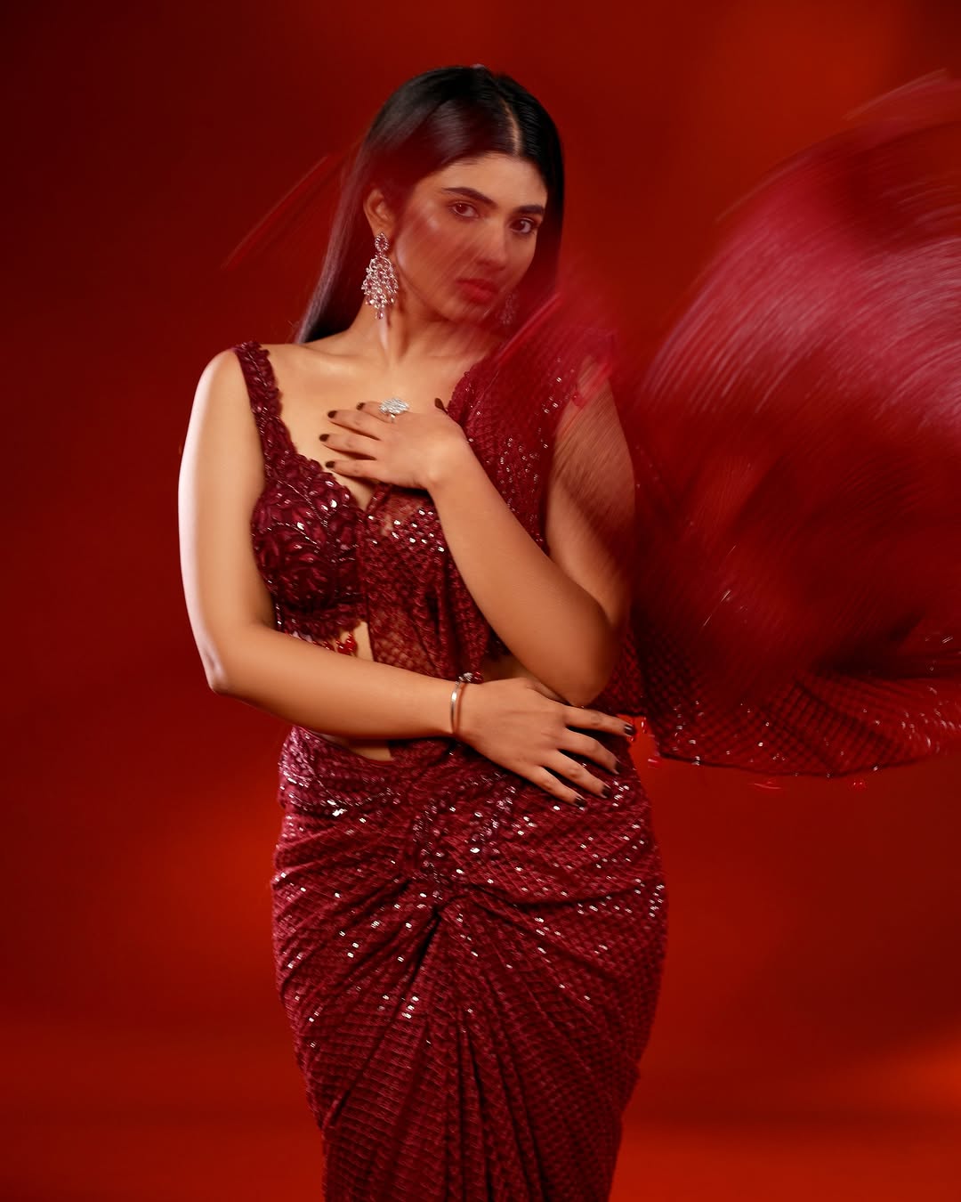 GdFBWdEWEAEAAG1?format=jpg&name=large