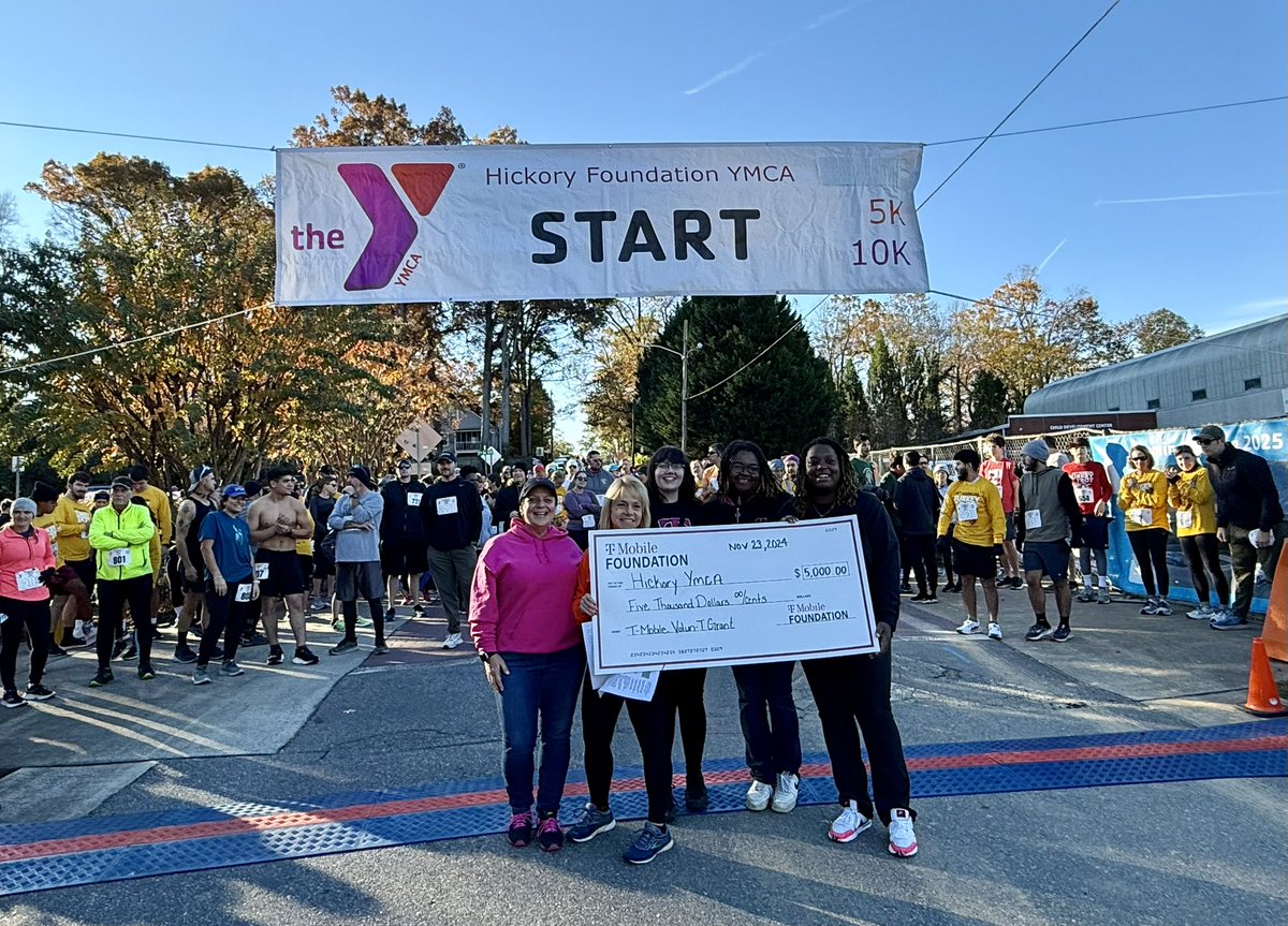Cindy Falkner (@cindyfalkner) on Twitter photo We had the pleasure to award the Hickory YMCA a $5000 VOLUN T Grant to support their annual Turkey Trot with over 1500 people registered….. Had a great time volunteering this morning with my team <a href="/MrDennisJones/">Dennis Jones</a> <a href="/_LindaLarsen/">Linda Larsen | THE Carolinas #Boomsauce</a> We had the pleasure to award the Hickory YMCA a $5000 VOLUN T Grant to support their annual Turkey Trot with over 1500 people registered….. Had a great time volunteering this morning with my team <a href="/MrDennisJones/">Dennis Jones</a> <a href="/_LindaLarsen/">Linda Larsen | THE Carolinas #Boomsauce</a>