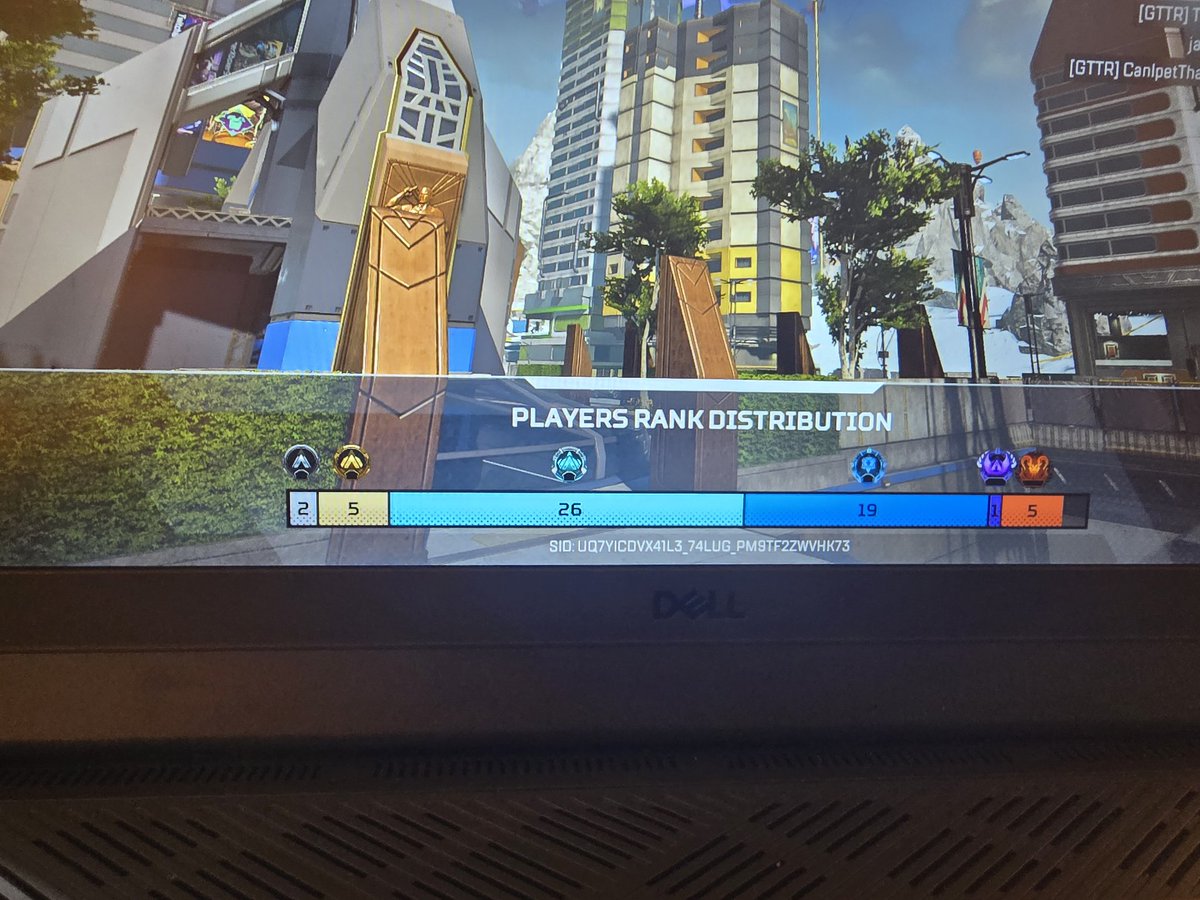 njahanm's tweet photo. Hi @PlayApex @Respawn I'm Plat IV so I just wanna know wta is this. https://t.co/iwOSoMboHg