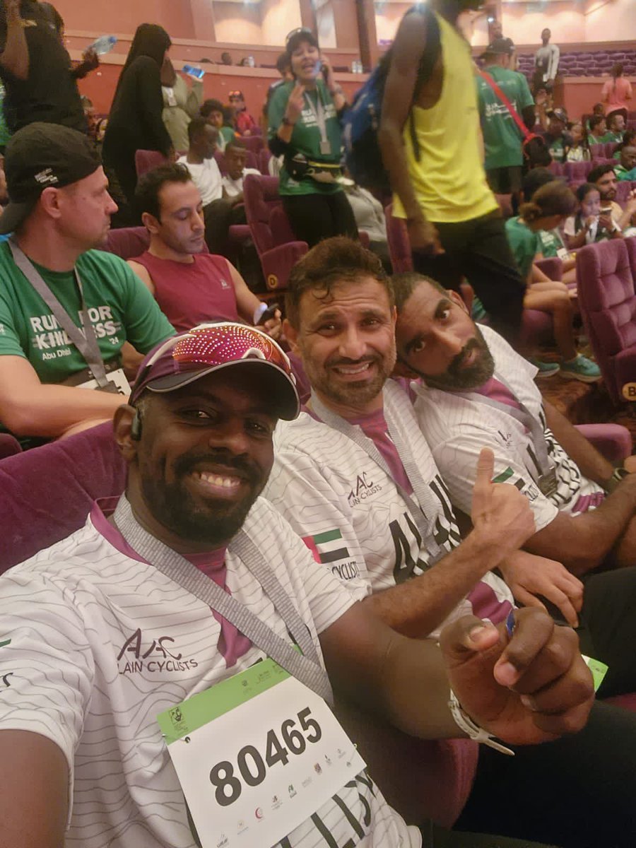 ain_team's tweet photo. شارك فريق الدراجين العين سباق زايد الخيري اليوم في النسخة الـ23 في أبوظبي برعاية سمو الشيخ حمدان بن زايد آل نهيان. الحمد لله، الفريق حقق نتائج طيبة ومشاركة متميزة. نشكر قناة أبوظبي الإعلامية ومجلس أبوظبي الرياضي على تنظيم هذا الحدث الرياضي الكبير
#سباق_زايد_الخير # أبوظبي # https://t.co/MmnESekOkz