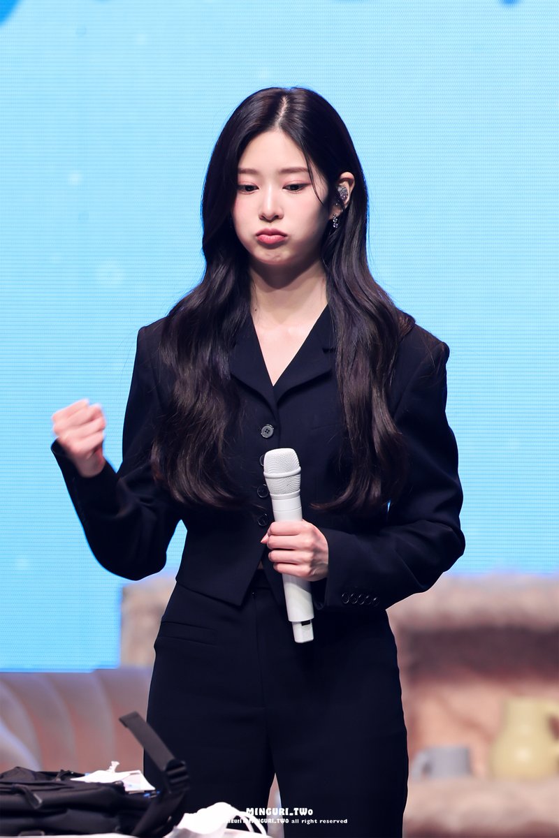 minguri_two's tweet photo. 241122 김민주 Blooming Story  

뿌뿌😚

#김민주 #민주 #minju #ミンジュ https://t.co/kMH2COiYmF