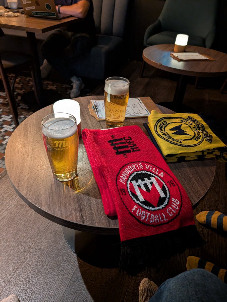 JasonWStewart's tweet photo. Continuing trend of scarves in far northern places, @HanworthVillaFC at 78° North in Longyearbyen 🐻‍❄️ (honourable photobomb from @Tommyktufc) https://t.co/8fpnKzCagi