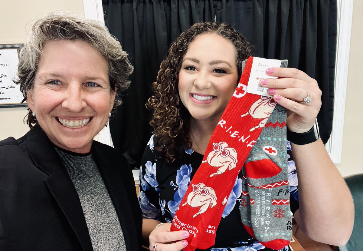 GARedCross's tweet photo. It was awesome hanging out with Monica-Diaz-Meeks at 41NBC and chatting about the upcoming blood drive.
Join us as we celebrate #FRIENDS30 with FRIENDS + exclusive merch! Come give blood, platelets or plasma 11/18-12/8 for 2 pairs of custom FRIENDS + Red Cross socks wsl. https://t.co/DM4dFvkwSp