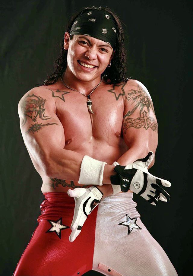 Chupacabra_01's tweet photo. 🎂Happy Birthday to Juventud Guerrera! @JUVENTUDGUERRE2 #JuventudGuerrera #WCW #WWE #Mexicools #NXT #ECW #NWA #TNA #IMPACTWrestling #ROH #AEW #MLW #LuchaLibreAAA #CMLL #NJPW #ProWrestlingNoah #AJPW https://t.co/syU1WBoALj