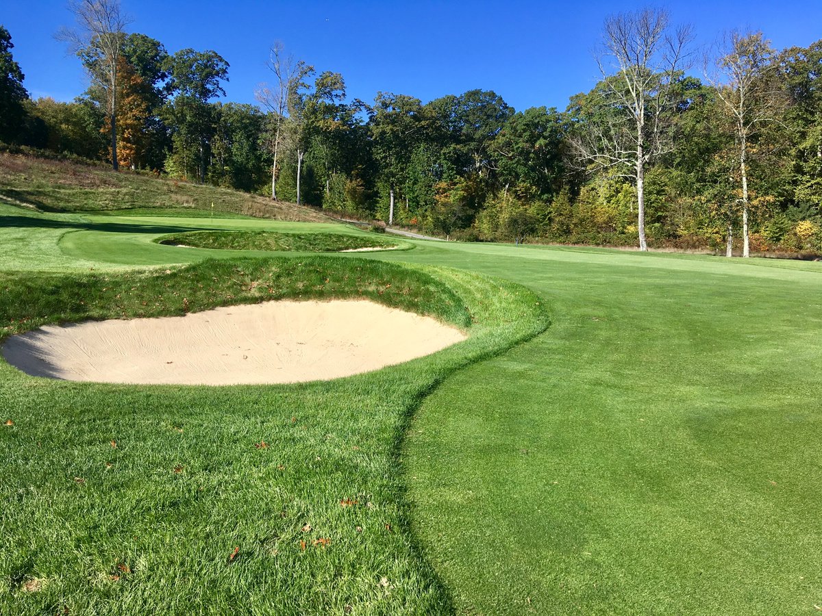 Design On Par tweet media