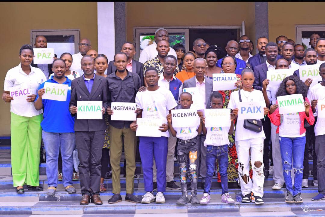 RdcSant's tweet photo. Imaginer la paix à #Kinshasa oui on peut aussi imaginer la paix en RDC. @immaginise @santegidionews @Marco_europa https://t.co/BAUyFiDPvQ