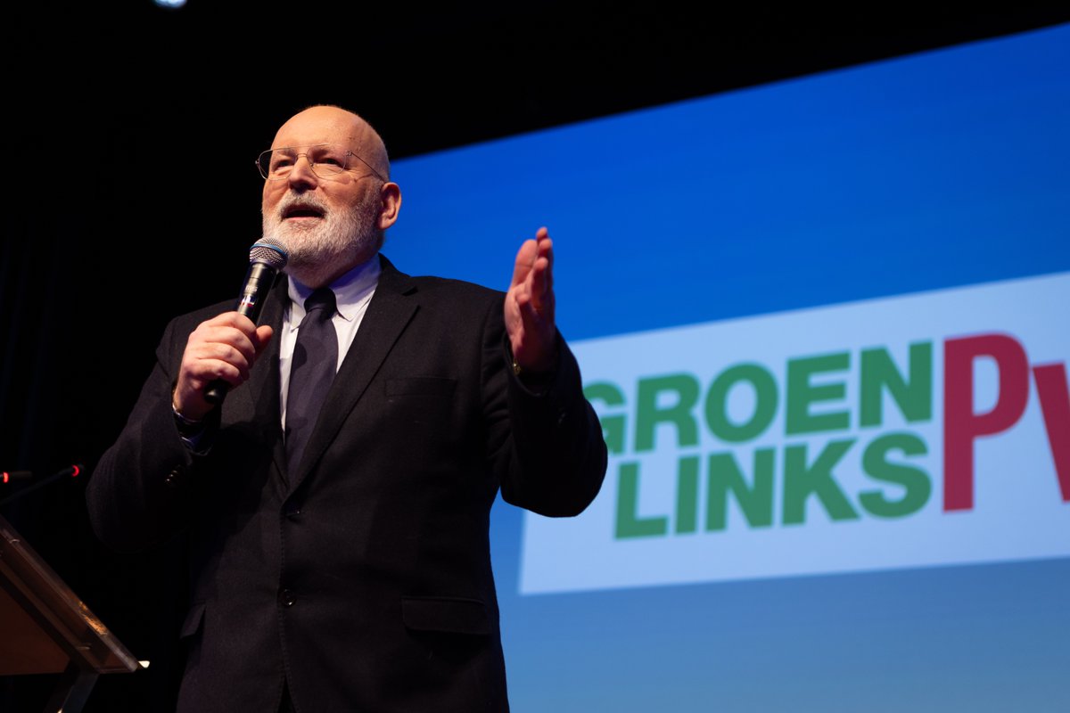 Er is geen uitdaging zo groot of we kunnen ‘m aan. Maar dat kan alleen met een brede linkse beweging. Daarom hebben GroenLinks en PvdA de krachten gebundeld.

Samen strijden we voor een beter Nederland en een betere wereld!