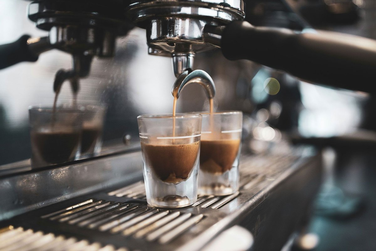 Happy National Espresso Day! ☕ Did you know that's a thing? Well, apparently so. Whether it's an espresso, a latte, or just plain ol' drip, don't forget a lid when you take your coffee to-go! Gotta keep that vehicle sparkling 😉 ✨ #performanceflexserve  #coffeelovers