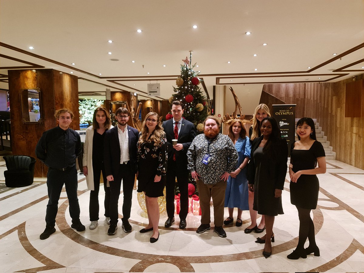 Pohjoismaiden yhteinen kuva YEPP:n kokouksessa Ateenassa. Myös Viro on mukana kuvassa.