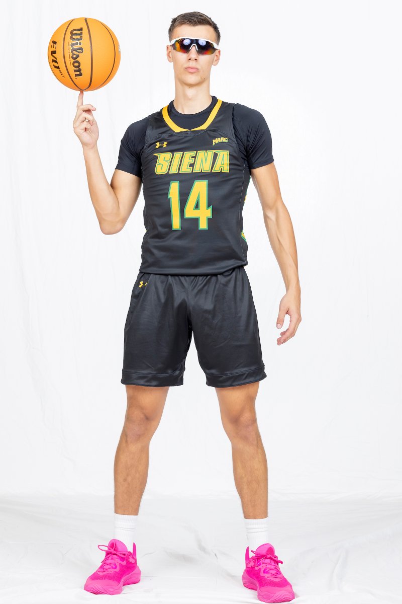 Siena Basketball (@sienambb) on Twitter photo ๐๐ด Ready for some fun in the sun ๐
โ๏ธ Wheels ๐ to the Sunshine State for <a href="/FTMyersTipOff/">Fort Myers Tip-Off</a> matchups Monday and Tuesday
#MarchOn x #SienaSaints ๐๐ด Ready for some fun in the sun ๐
โ๏ธ Wheels ๐ to the Sunshine State for <a href="/FTMyersTipOff/">Fort Myers Tip-Off</a> matchups Monday and Tuesday
#MarchOn x #SienaSaints