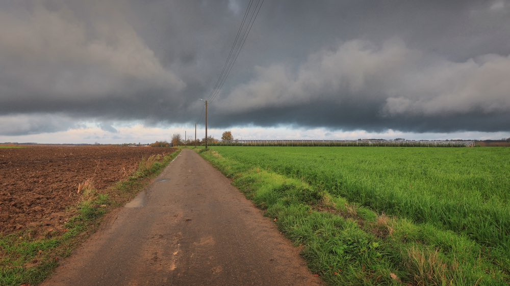 RyckmansNoel's tweet photo. #canon #eos_r8 #iso160 #field #infrastructure #sky #road https://t.co/y6WclcooR3