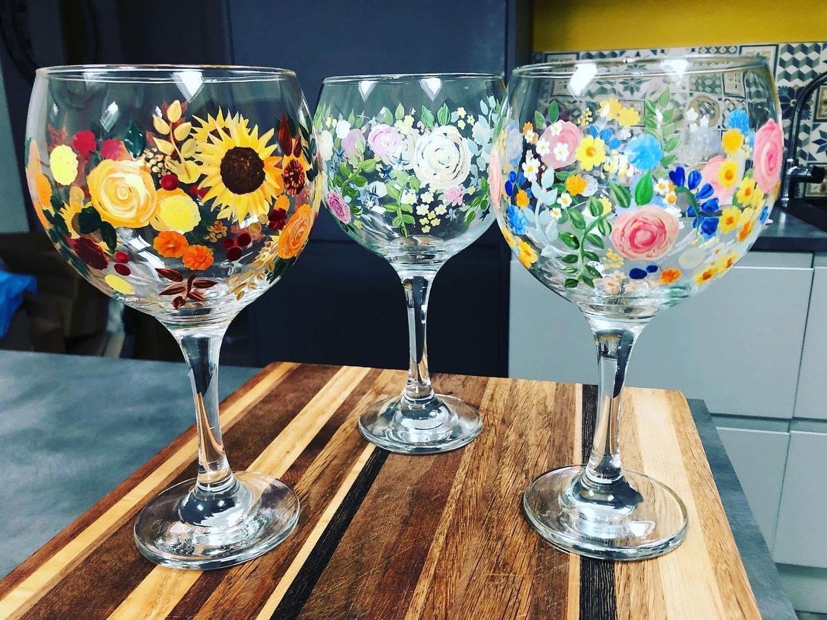 Have painted gin glasses in season mix colours  refashon.etsy.com/listing/125577…