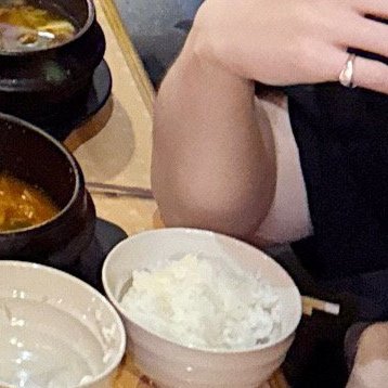 aludraexe's tweet photo. woozi eating the white rice!? this is cannibalism!?!? https://t.co/QsZT5OSdnM