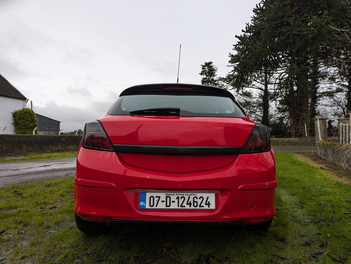 BeatenDownBrian tweet media