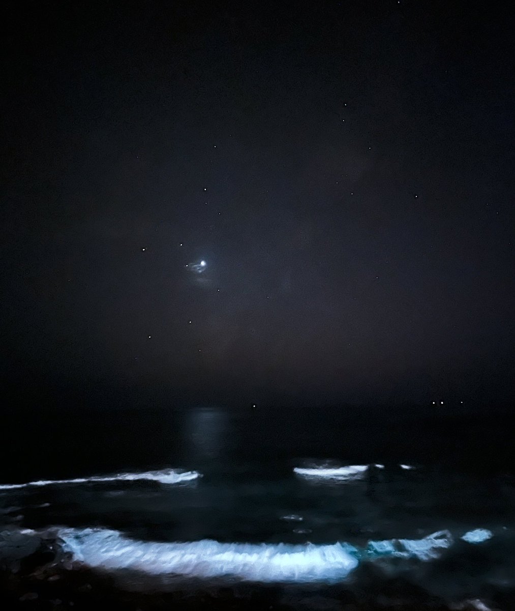 Last night on the island, Keith took this photo and the waves are smiling at us. This trip was so good for his soul. #Kona #saturdaymorning