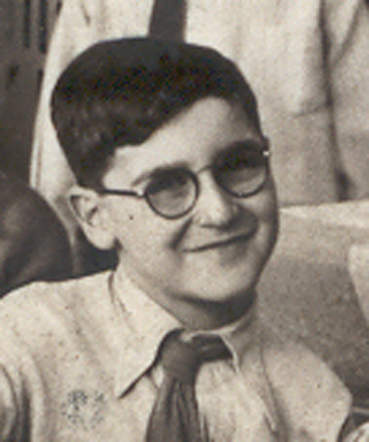 23 November 1928 | A Dutch Jewish boy, David Jacob Gokkes, was born in Amsterdam.

In February 1943 he was deported to #Auschwitz. He did not survive.