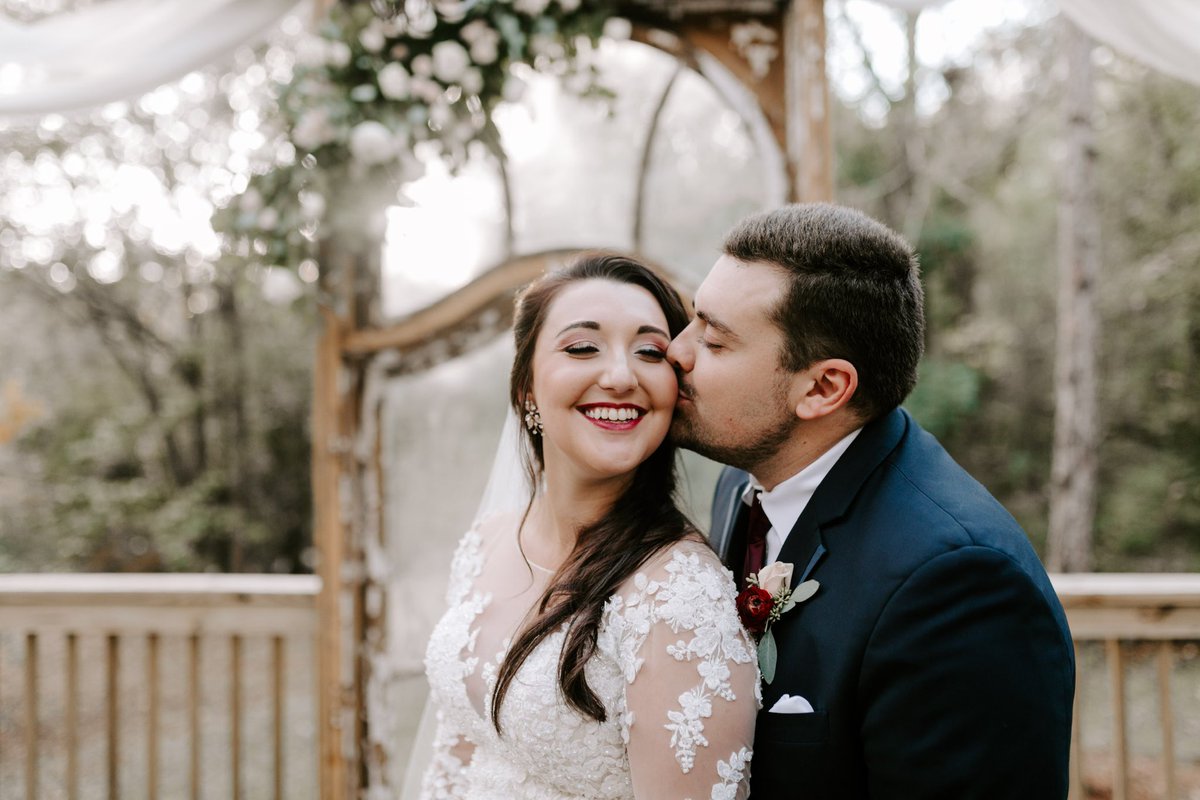 David_Haney11's tweet image. Five years ago, I married my beautiful best friend. Five years later, I watched her become an incredible Mama to our baby girl. I wouldn’t change this life for anything.

Happy Anniversary, Haley! I love you more than you know!

#FiveYearsDown #EternityToGo