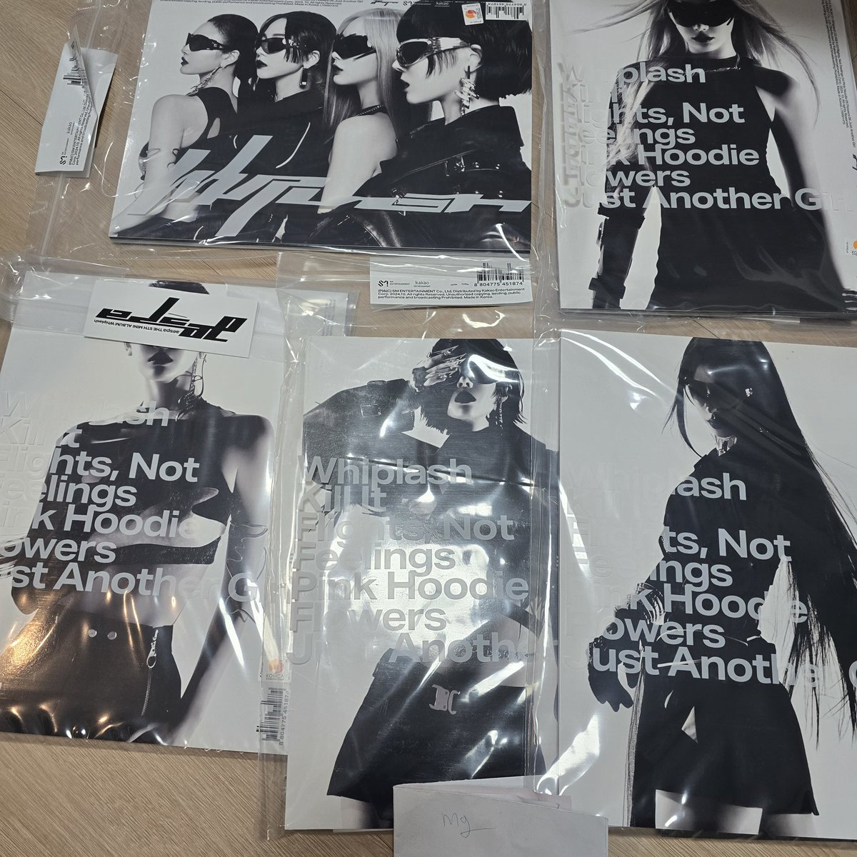 umomo1252's tweet photo. Unopened album aespa whiplash beat ver. 
에스파 위플래시 전 미개봉 앨범 양도 sell

1set (5ea) 3.3
현물 On hand 
대량 Bulk

aespa 카리나 지젤 윈터 닝닝 karina giselle winter ningning sell wts 드 포토카드 워너뮤직 디마뮤 점프업 위플래쉬 미공포 https://t.co/r0ZXsNKvui
