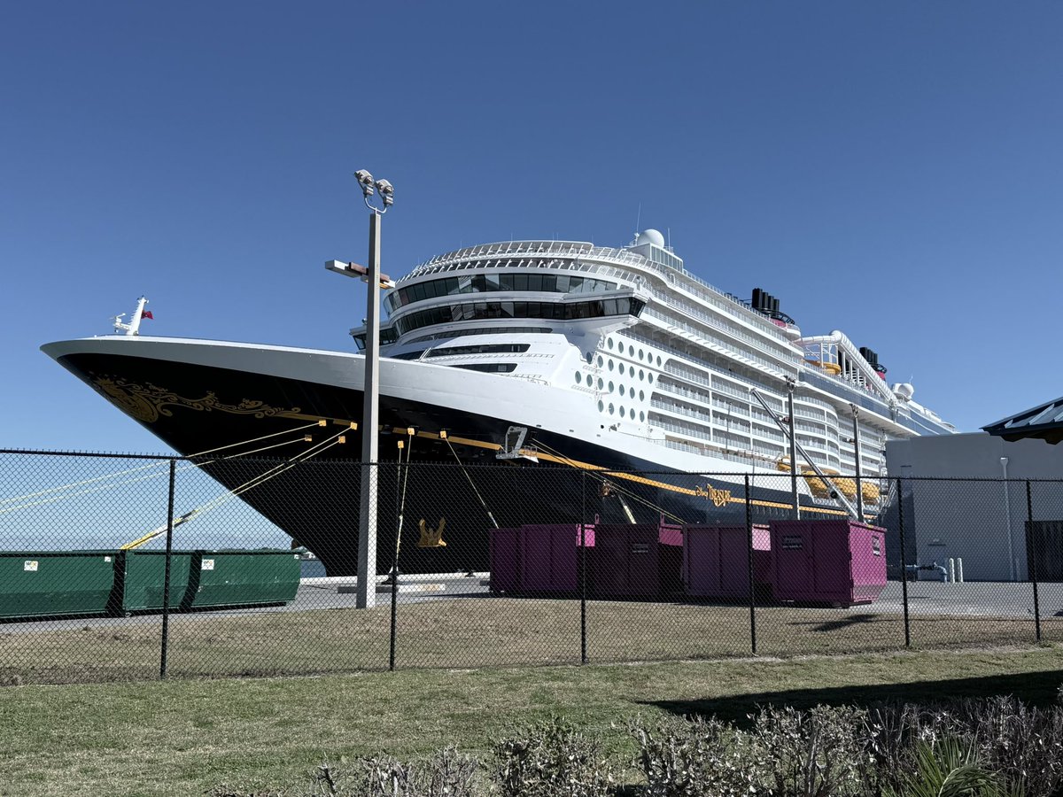 Hello #DisneyTreasure