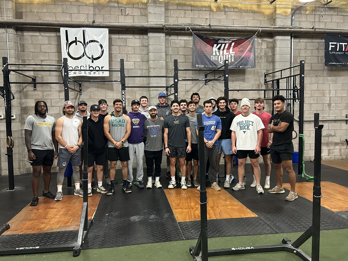 DroverBaseball's tweet photo. Last lift before the Thanksgiving Break. Big shoutout to Blake &amp; BentBar for taking care of our guys all Fall! 👊 #BleedGreen #DroverNation #DB90 https://t.co/0WeVombjCt