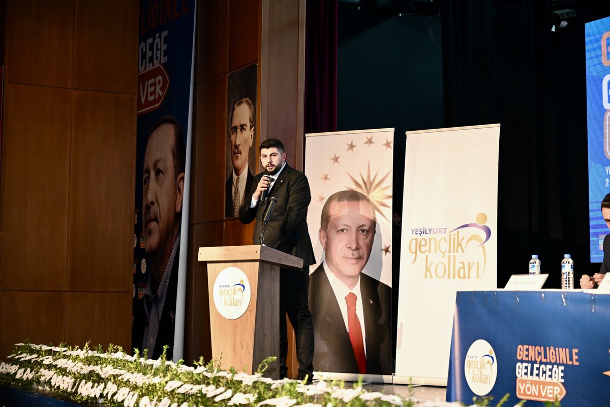 ilhangecit44's tweet photo. İl dışı programlarım nedeniyle, AK Parti Yeşilyurt Gençlik Kolları 7. Olağan Kongresi’ne katılamadım. 

Yeni seçilen Safa Berk Sevim kardeşimizi ve yönetim kurulu üyelerini tebrik ediyor, görevi devreden Salih Tav kardeşimize ve yönetim kurulu üyelerine ise bugüne kadar verdikleri emekler ve katkılardan dolayı teşekkür ediyorum. 

Geleceğimizi inşa edecek olan gençlerimizle birlikte çalışmaya, onların yanında olmaya devam edeceğiz.
