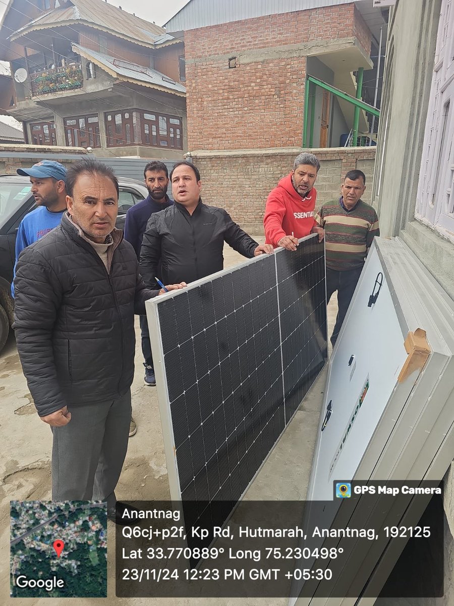 kpdcloffice's tweet photo. #ESD Anantnag conducts inspection of grounded equipment at the residence of Sh. Nazir A. Bhat, ID: 01842, at 📍 Hergam, Hatmurah, for installation of 3 kWp RTS under #pmsuryagharyojana. 
@diprjk @OfficeOfLGJandK @nasirsogami @DullooAtal @MinOfPower @GreaterKashmir @DCAnantnag https://t.co/8eR67yEQKE