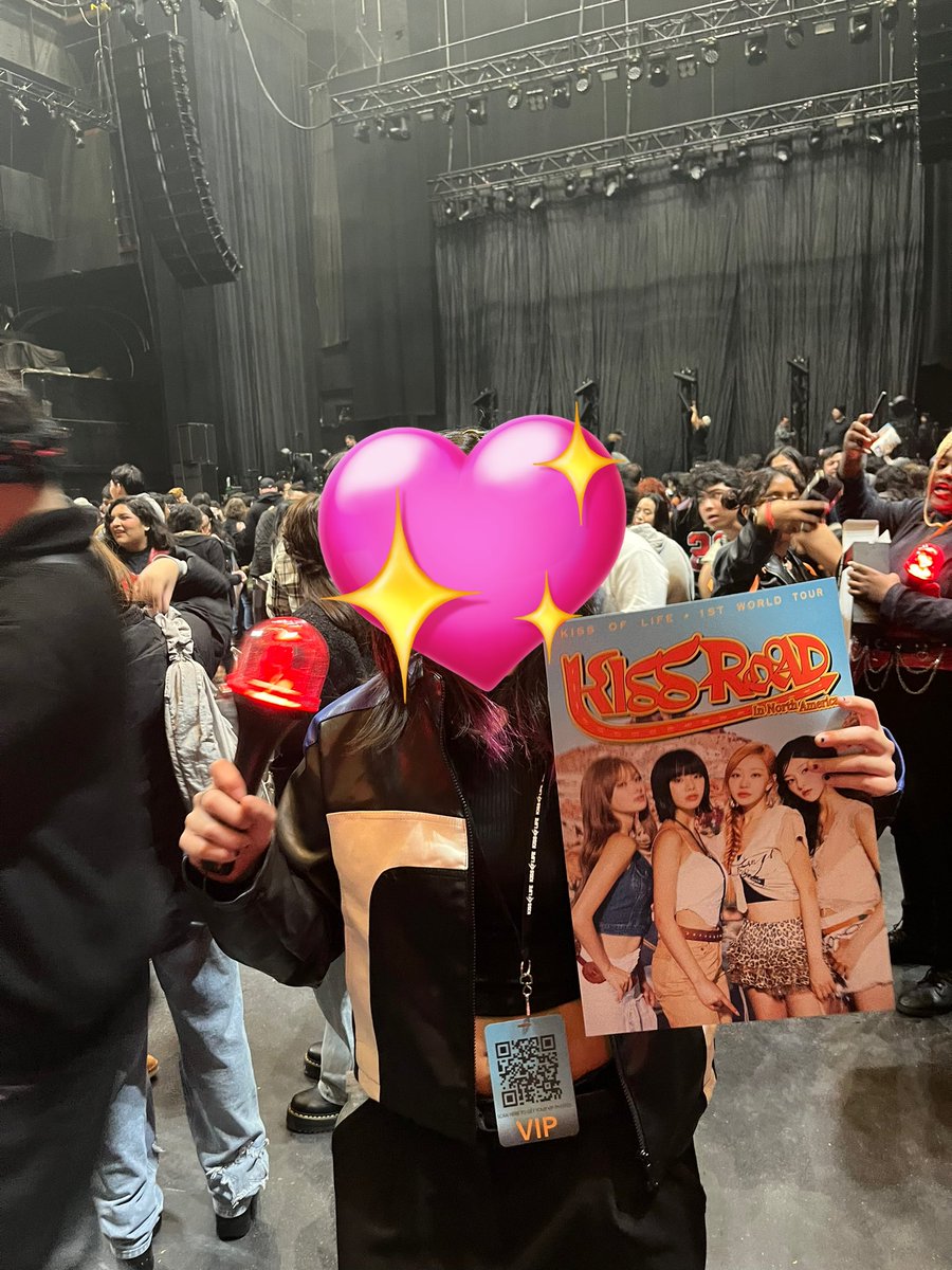 saerotonin's tweet photo. guess who saw kiof lol https://t.co/DS8xl1YJA1