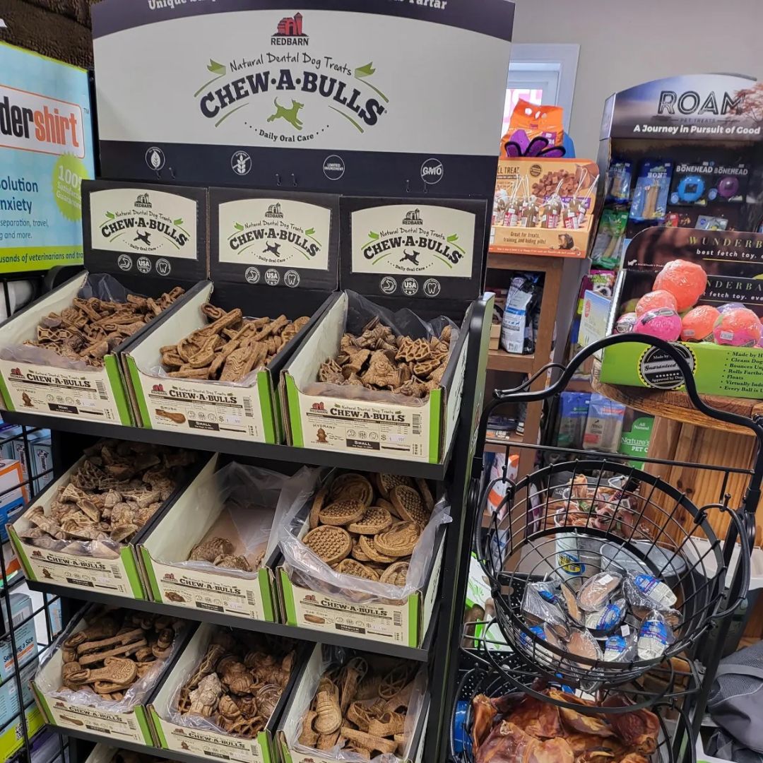Take care of your dog's dental health with Redbarn Chew-A-Bulls. Each treat helps control tartar buildup while gently massaging gums and scraping away harmful plaque, and they're safe to digest.

Check out our current selection at our retail store in Amherst, OH!