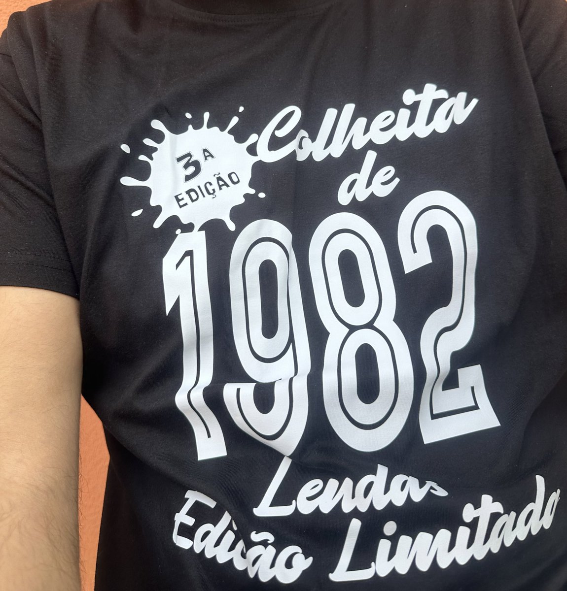 abelmmaia's tweet photo. Mas há dúvidas de qual é a melhor colheita?!? Zero!! #1982 #Alpalhao #AmigosDeVida https://t.co/vXsf38wrcE