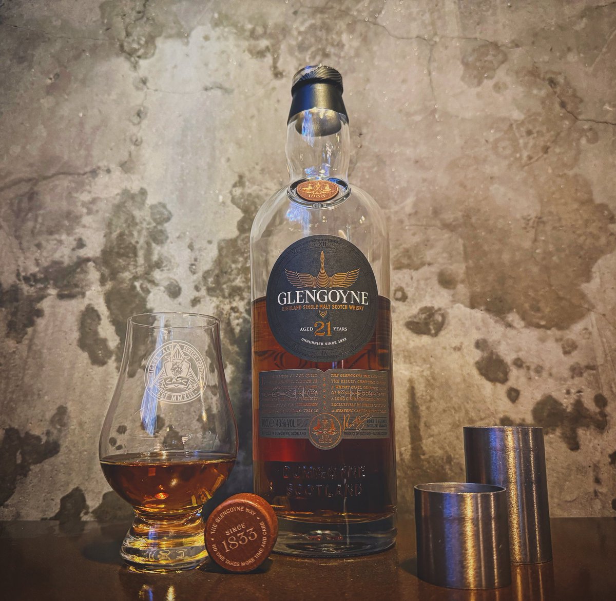 If you enjoy a sherry bomb, then you owe it to yourself to have a crack at the <a href="/Glengoyne/">Glengoyne</a> 21 YEAR OLD, matured beautifully in European oak sherry casks for a Christmas cake vibe like no other!

#hed #barevolution #cascnation