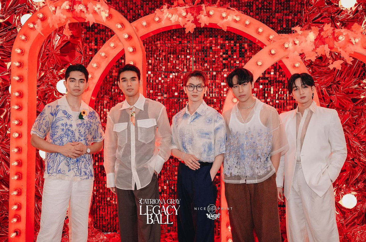 143yesmylove's tweet photo. YES MY LOVE | CATRIONA'S LEGACY BALL RED CARPET ❤️ 
#143YesMyLove #CatrionaGrayLegacyBall 
👕 : presidents.corner https://t.co/J9nzynSlmT