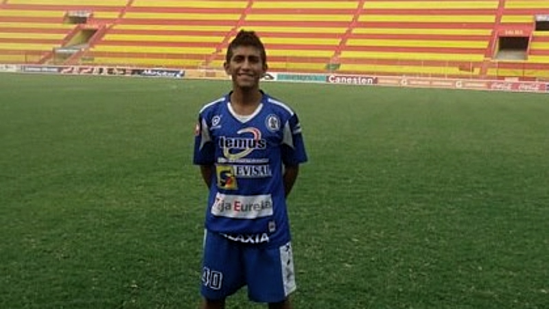 DesaparecidosSV's tweet photo. Gerson Menjívar, ex futbolista del Atletico Marte (estuvo en primera división), falleció en un Centro Penitenciario, quien fue detenido hace 2 años, durante el Régimen de Excepción. https://t.co/efNwq6O1iD