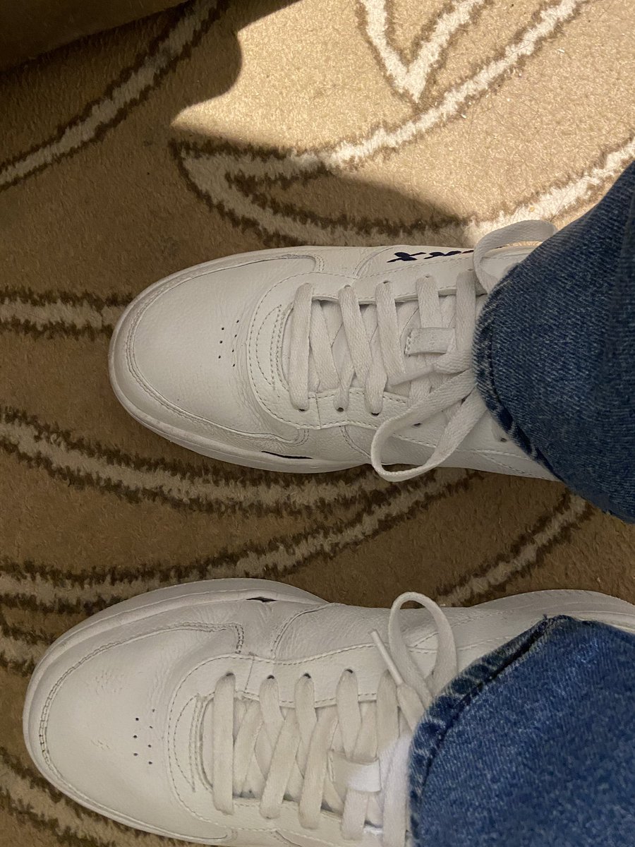 cajainankit08's tweet photo. @SkechersIndia I have bought a pair shoes on 13th Nov and wear it for the 1st time on 16th Nov . On the same day pasting of both the shoes has opened.
I complained to Skechers and Lifestyle both but got no response till date.
Very sad to see this from such a reputed brand . https://t.co/zbG6sOt8TS