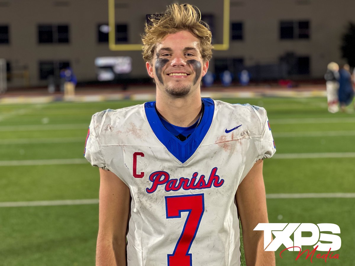 TXPSMedia's tweet photo. ‘25 QB Sawyer Anderson is the leading passer in DFW history. P4 commit. 3 straight state titles. Playing with a brace on his leg, few would fault him for protecting himself, with a long collegiate career in mind. 

Instead, he puts his body on the line, doing anything and everything in his power to will Parish back to the state semi-finals. 

It’s what separates the good from the great.  

@Anderson7Sawyer | @ParishSports