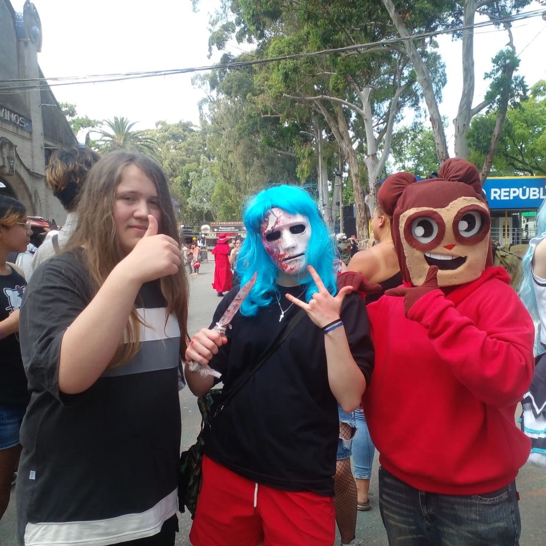 Francielyfox_EW's tweet photo. Max Design Pro Mascot Costume he comes to introduce others to people wearing cosplay
#MaxDesignPro #maxdesignprooc #MaxDesignProtwt #mascot #costumes #maxthemonkey #FNF #francielyfox #francielyfoxthereal https://t.co/ye2SzlnM0n