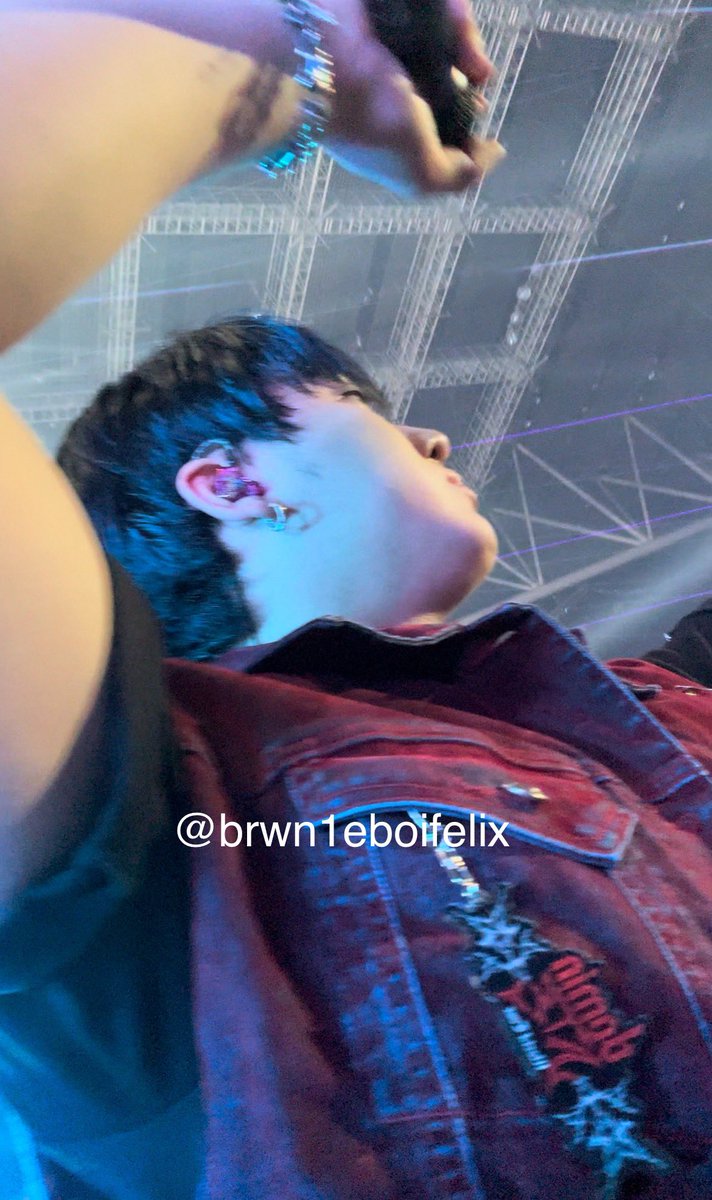 brwn1eboifelix's tweet photo. HINDI KO ALAM PAANO IPAPROCESS TO LORDDDDDD!!!!!!! IT’S THE SEO CHANGBIN.!..!.!!!!!! 😭😭😭😭😭

#dominATE_BULACAN https://t.co/kwIJabZHdq