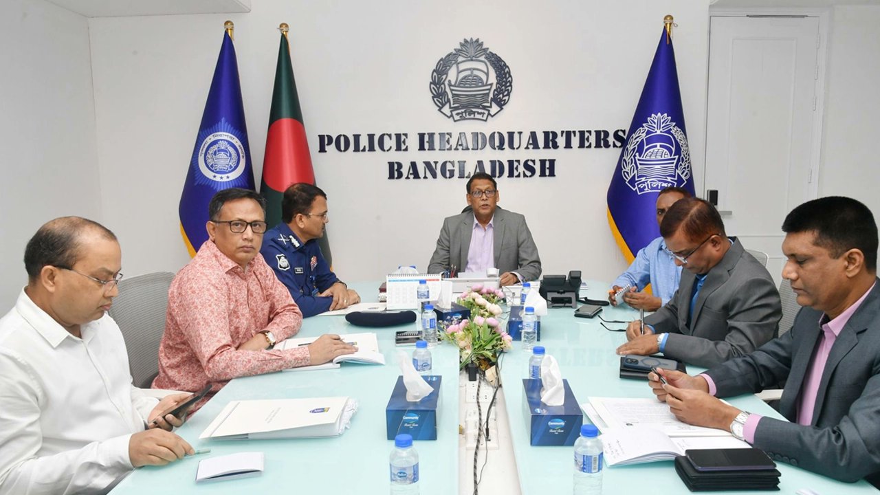 কোনো নিরীহ মানুষ যেন হয়রানির শিকার না হয় : আইজিপি