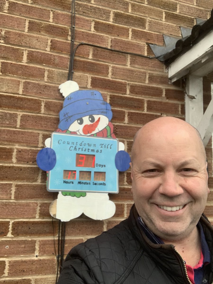 Out campaigning today in Warwickshire, I’ve never seen so many Christmas decorations out in houses on 23 November. Perhaps it’s just Warks folk have been so good this year they really can’t wait for Santa!