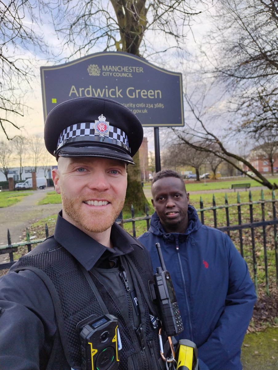 LabourArdwick's tweet photo. 🚨  Action Day in Ardwick Ward!🚶‍♂️🌳  

On 21/11, @cabdiqafaar  visited Ardwick Green,Cotter Street, Billing Ave,Brydon Ave,Higher Ardwick,Grove Village,&amp;more  with @gmpolice Inspector Mark Cheston.@bevcraig @cllr_hewitson @AfzalKhanMCR @McrLabour @GMPLongsight 
P1 https://t.co/xg6OeyzKaT