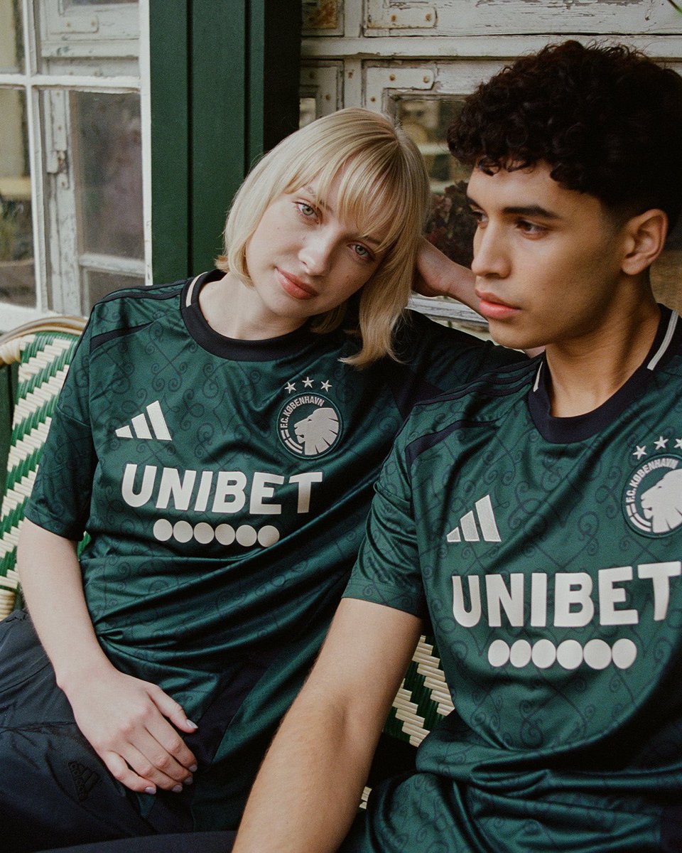 tenislinks's tweet photo. adidas divulgou o novo uniforme 3 do FC Copenhagen. 😮‍💨 https://t.co/2z7iCsG2qq