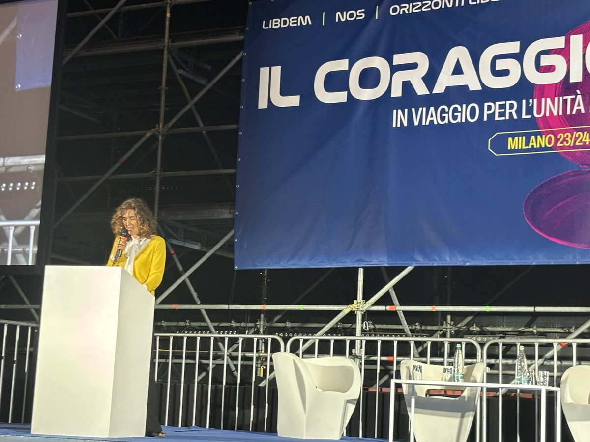 Un fantastico intervento di Laura Sidoti su scuola e integrazione. #IlCoraggiodiPartire #CostituenteLibdem