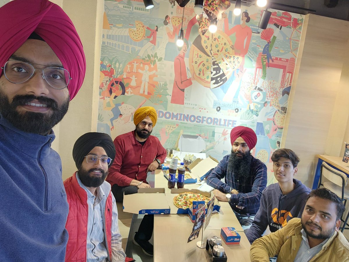 creativeroominc's tweet photo. 🎉 Celebrating Creativity &amp; Another Year of Excellence! 🎨

Happy Birthday to our incredibly talented Mr. Devanshu Raturi, the maestro behind the stunning designs @creativeroominc ! 🌟

We celebrated this special day with pizza, laughter, and great memories at Domino’s! 🍕 https://t.co/7Cs1pTQMvU