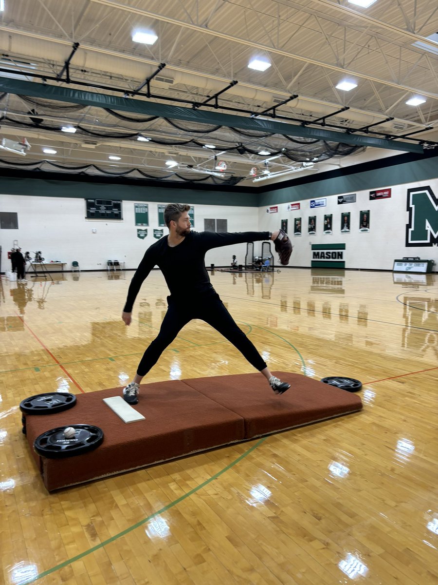 It was awesome having 2013 grad &amp; former 1st round MLB pick <a href="/TJZeuch/">TJ Zeuch</a> in the house today! Watching him hone his craft was a lot of fun!  Shout out to <a href="/darst_jj/">JJ Darst</a>  for catching his pen! Good luck this summer Big Man! #45040!