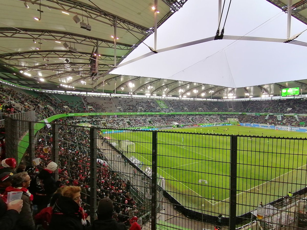 Samstag, 23.11.2024, 15:30 Uhr: #wobfcu   
 
Offizielle Zuschauerzahl: 23.500 in der Volkswagen Arena
Auslastung: 78,3%

Wa(h)re Zuschauer: 12.189
Reale Auslastung: 40,63%
