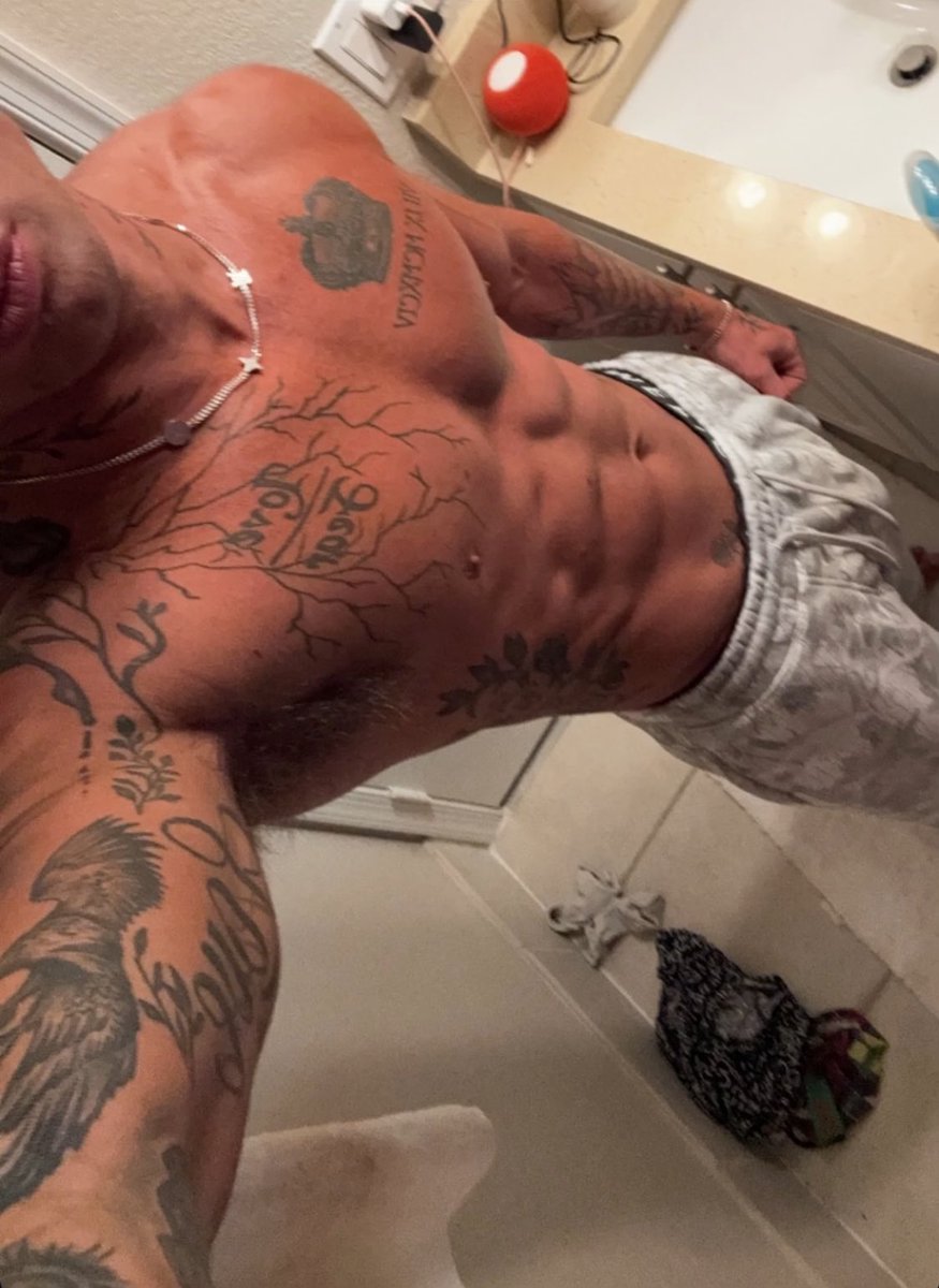 Retweet subs 💦🤑😈