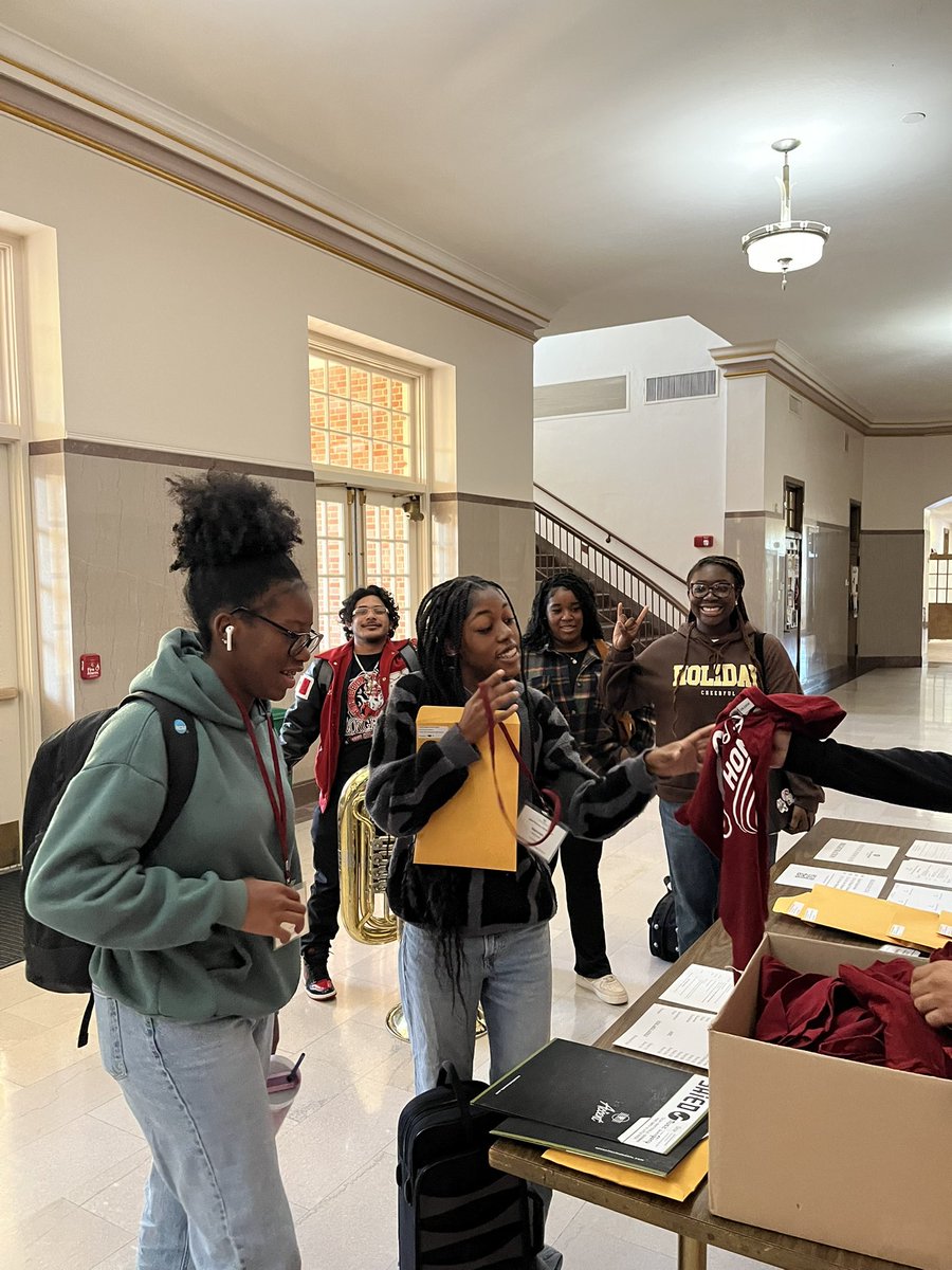 CH Collegiate Band tweet media