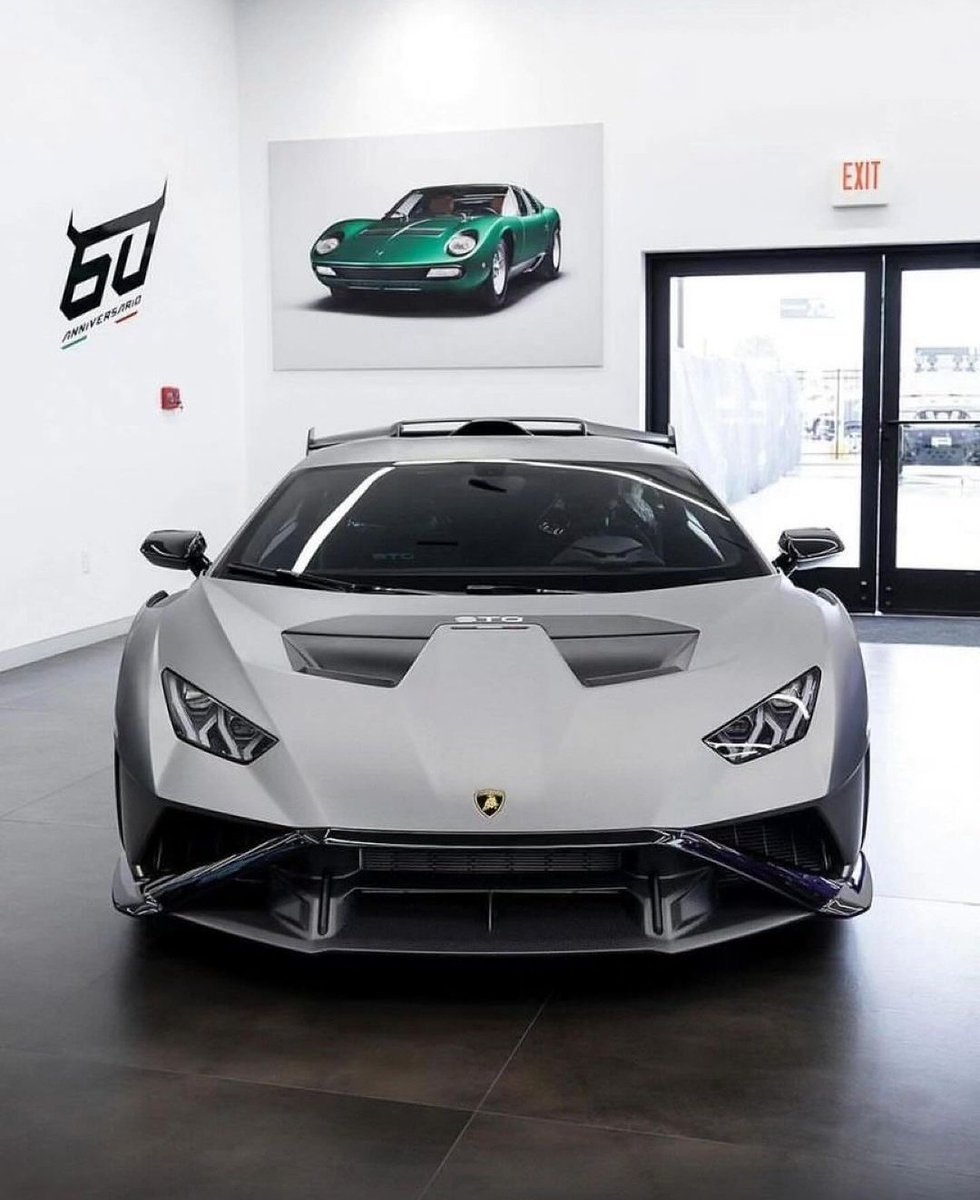 DailyLamboTM's tweet photo. Lamborghini Huracán STO https://t.co/XkI0s4gQqx