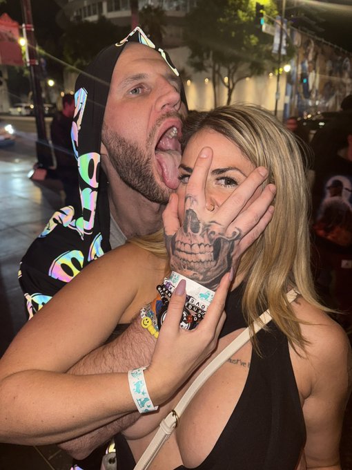 So much fun at the @avnawards 

@BrianOmally https://t.co/VI8BAHH7eV