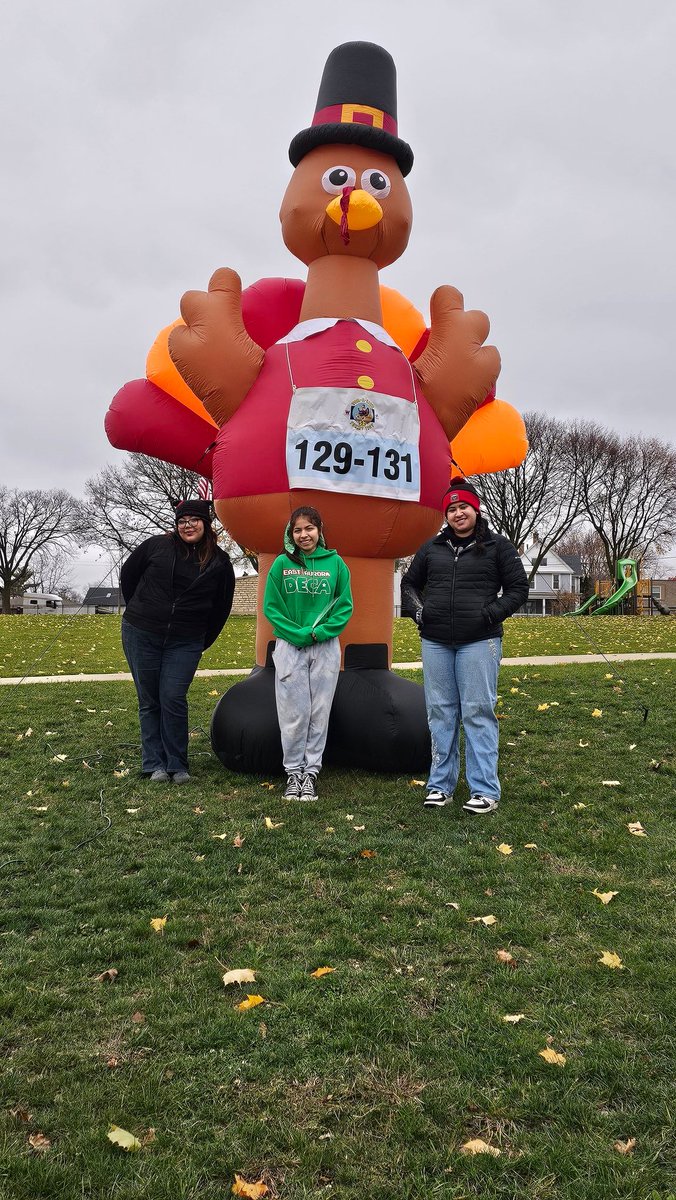 East Aurora DECA (@eahsdeca) on Twitter photo <a href="/EAHSDECA/">East Aurora DECA</a> alumni and current members supporting the East Aurora Education Foundation at the annual East West TurkeyTrot <a href="/EAHSDECA/">East Aurora DECA</a> alumni and current members supporting the East Aurora Education Foundation at the annual East West TurkeyTrot